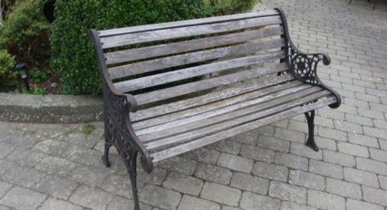 Gammel fransk havebænk Gammel fransk havebænk