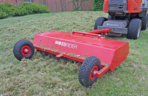 professionel mosfjerner til havetraktor