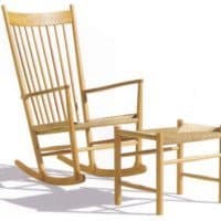 Wegner J16 gyngestol med skammel Wegner J16 gyngestol med skammel